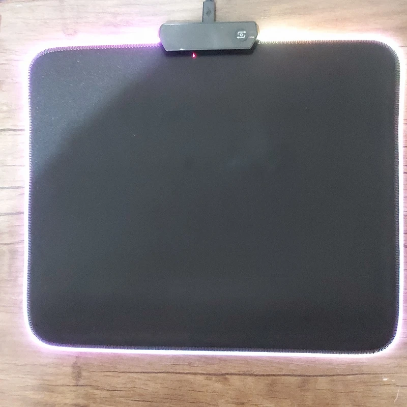 ماوس پد مخصوص بازی مدل GLOWING CooL RGB