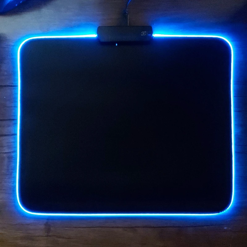 ماوس پد مخصوص بازی مدل GLOWING CooL RGB