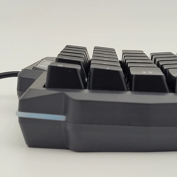 کیبورد گیمینگ ایلون مدل GK104، سوییچ ممبران، Tenkeyless، نورپردازی LED RGB